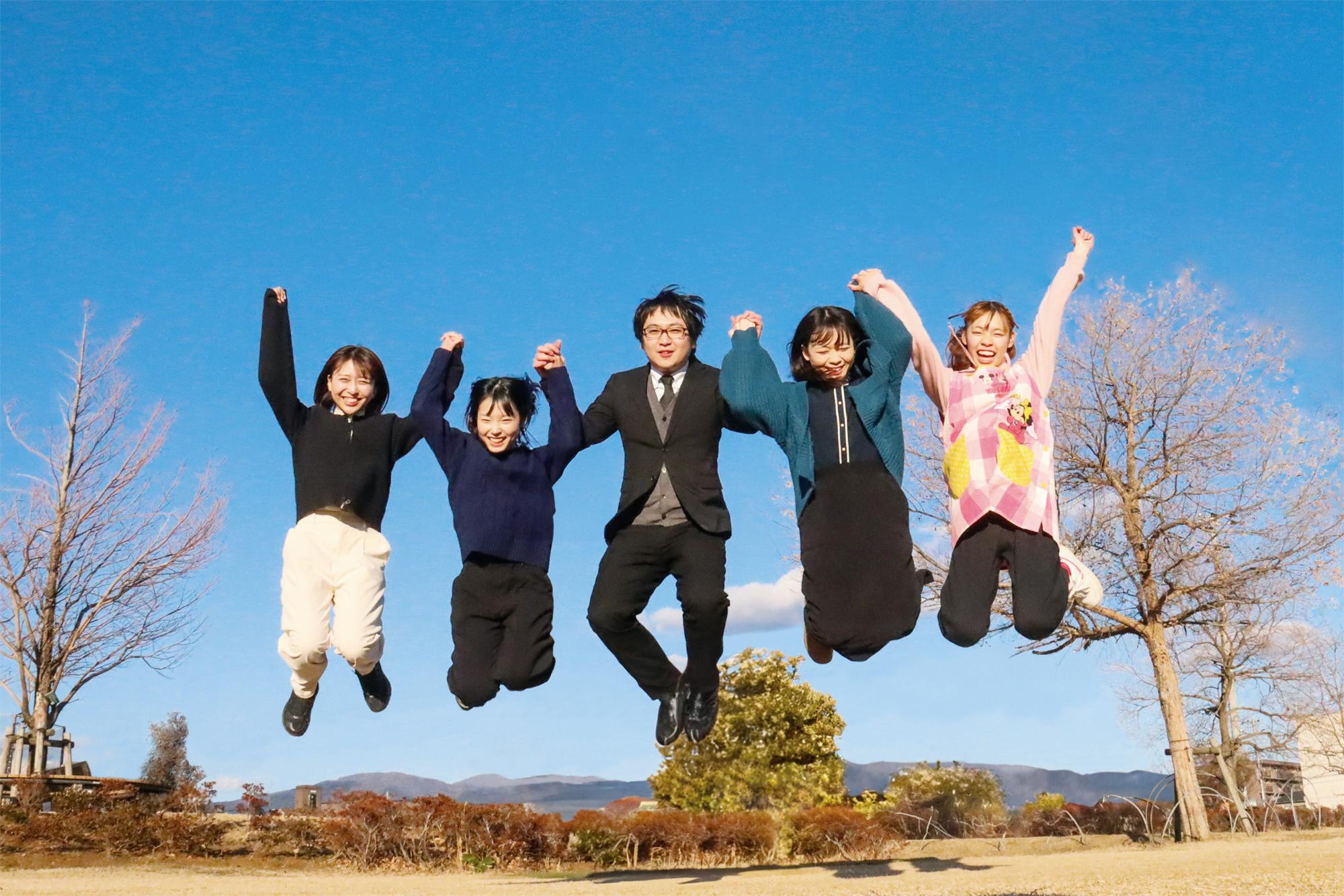 採用試験HP写真