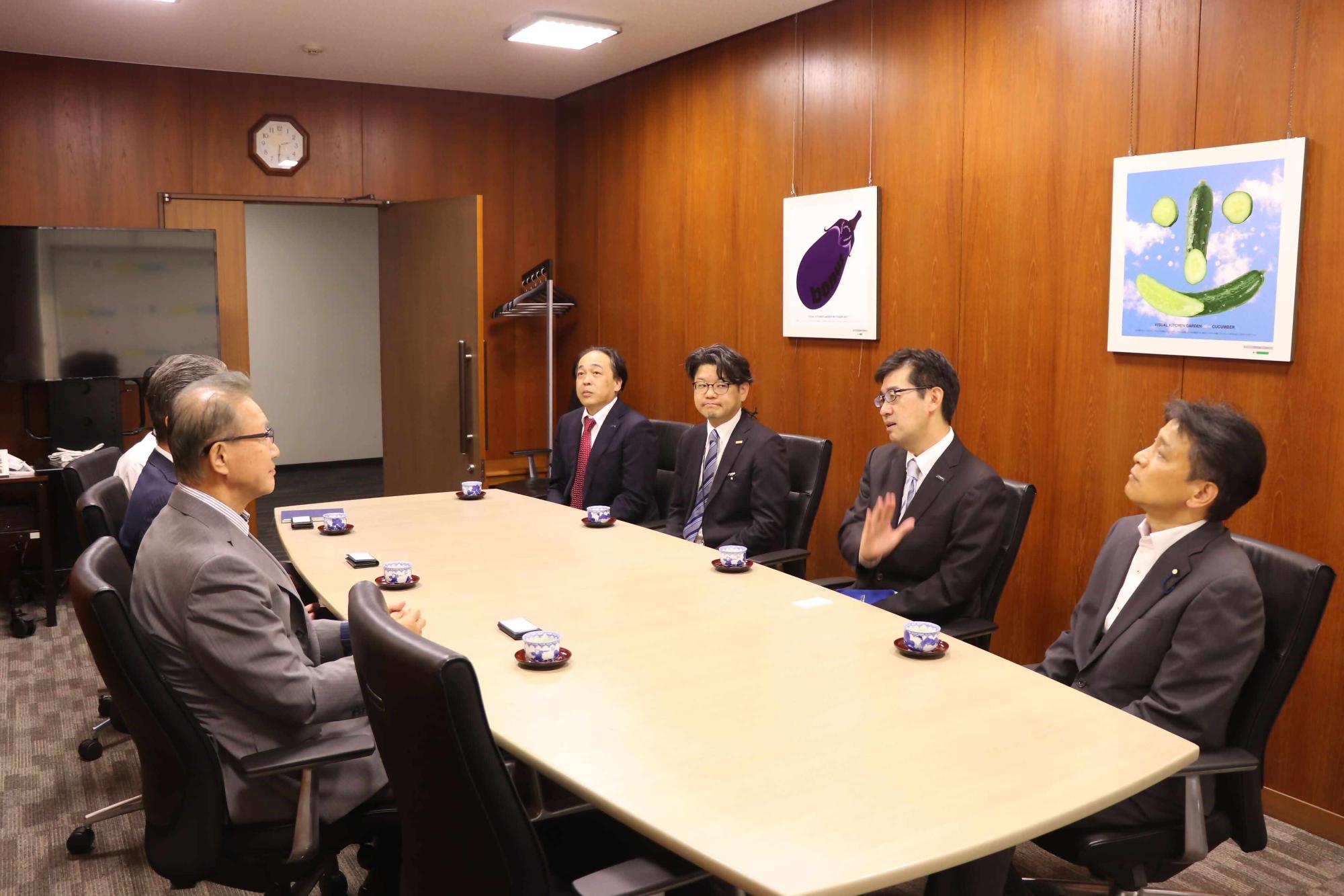 東レ工場長来庁